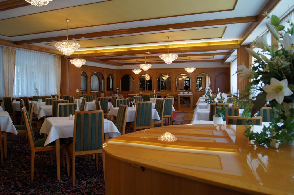 Zum Kranz Garni Hotel Bad Rippoldsau Exterior photo